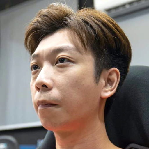 <strong>Boss Chau</strong>